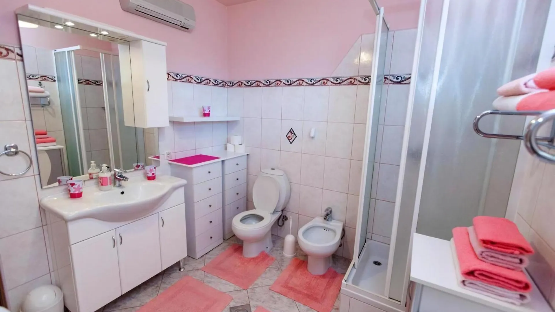 Haus Veronika تْسْغيكفانِتْسا بيت للعطل